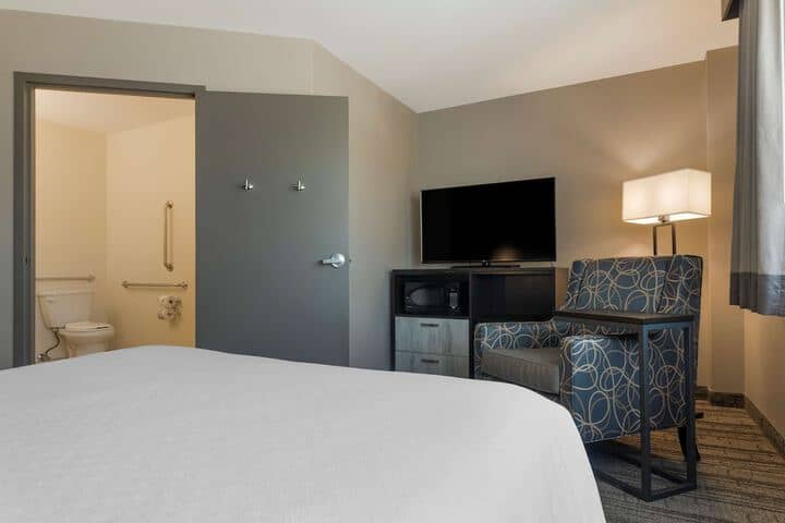 Room 16 of 58